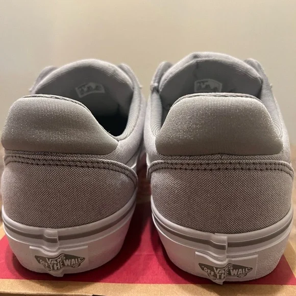 Women’s Vans Ward Lo Deluxe - Picture 3 of 5